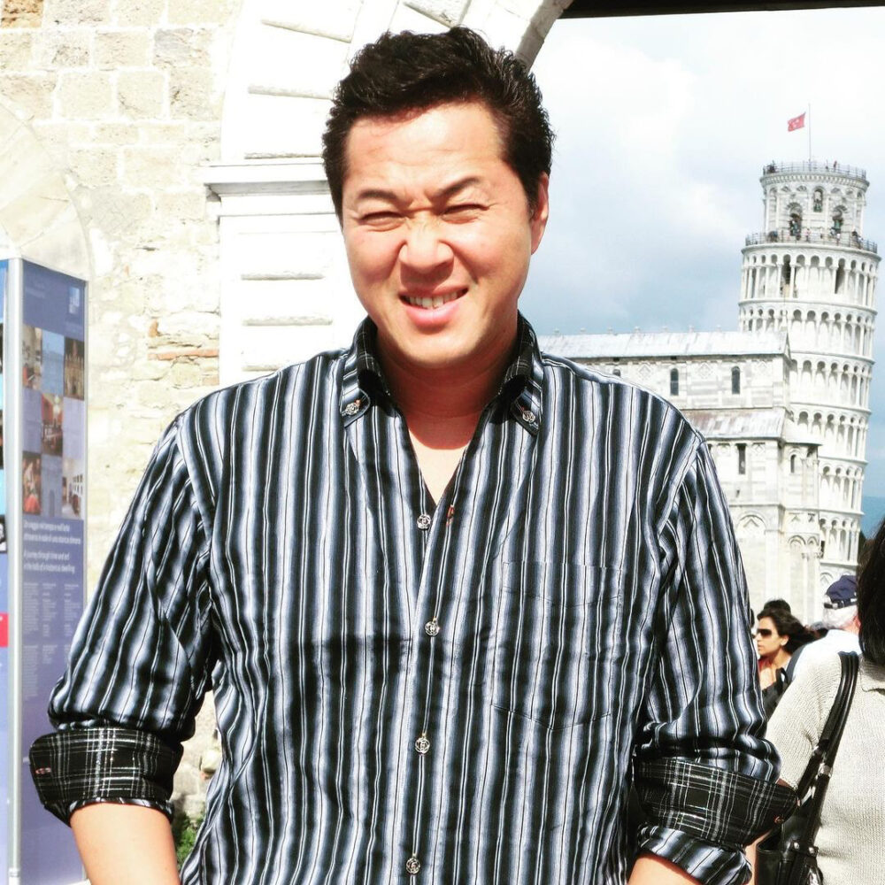 【2024年】川合俊一の待ち受け画像おすすめは?全身写真も! BLUE SNOW